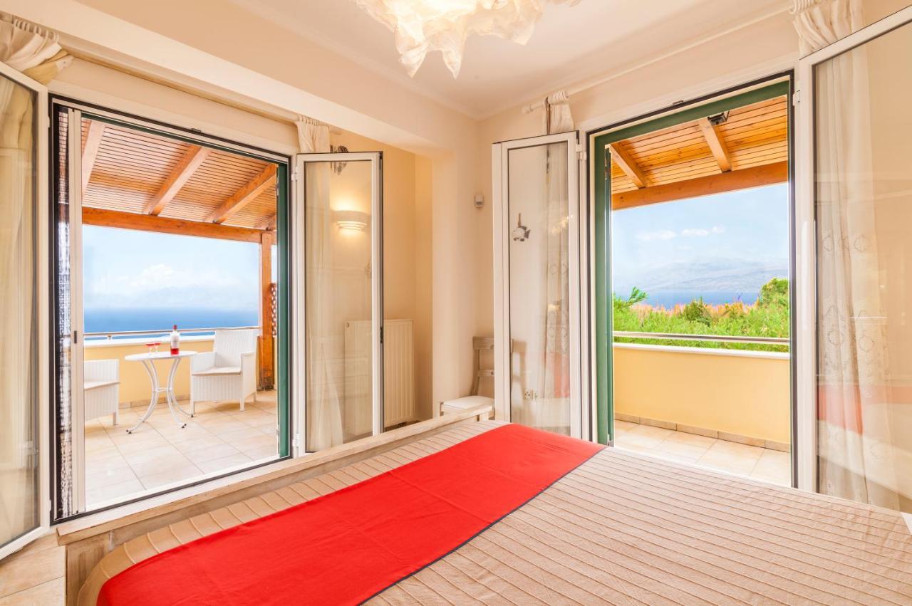 Beachfront Villa Victoras - With Private Beach Sidari  Luaran gambar